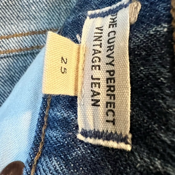 Madewell: The Curvy Perfect Vintage Jean in Decatur Wash - Picture 4 of 6